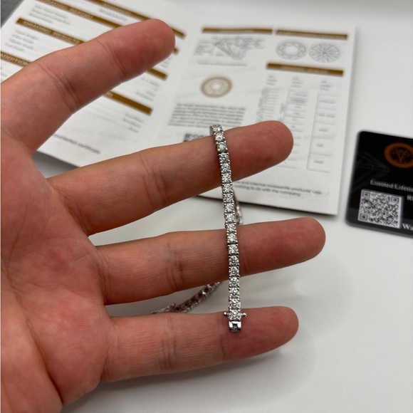 GRA Certified 3mm VVS1 Moissanite D5.50ct Tennis Bracelet 925 Sterling Silver - Picture 5 of 7